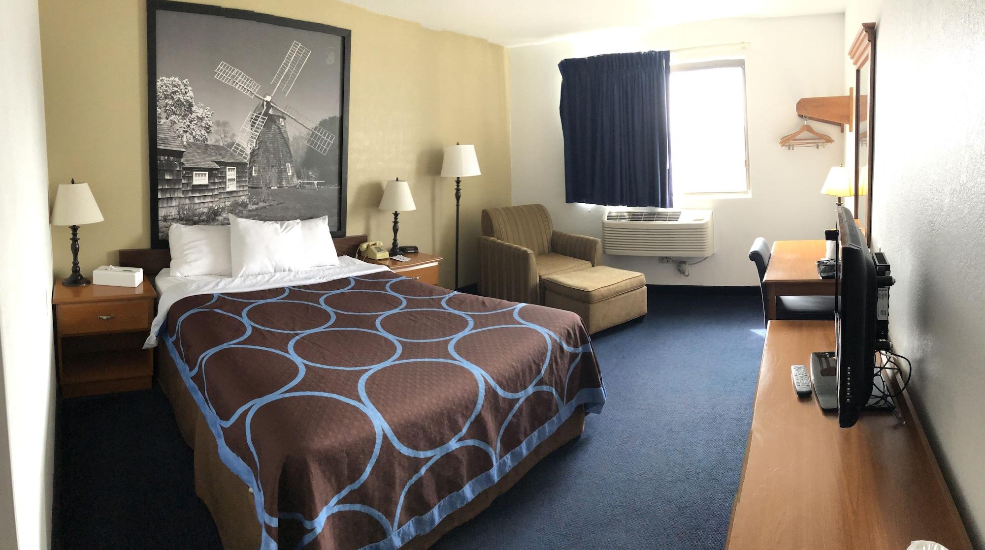 Super 8 By Wyndham Montgomery Maybrook Екстер'єр фото